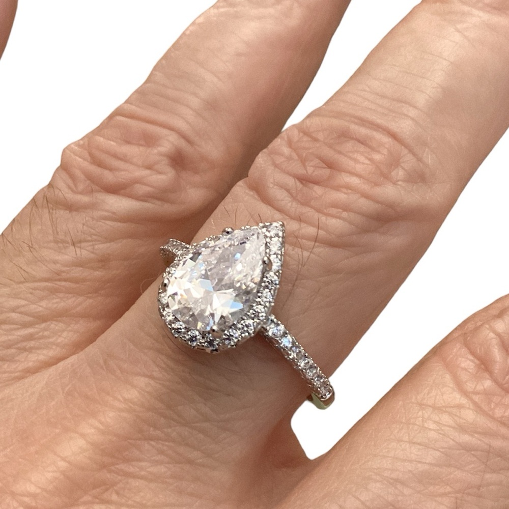 * NEW *925 Sterling Silver Pear Cut Lab created Moissanite ring , 12 ct.size 8